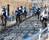 On the early morning frozen ground, Division 1 Collegiate Men opt for different lines ©Tim Westmore