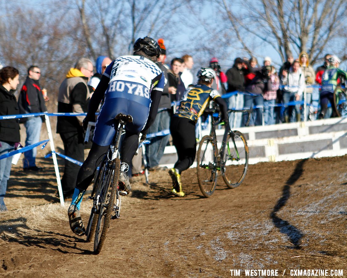 Chris Carraway (Georgetown University) clips out before the barriers. ©Tim Westmore