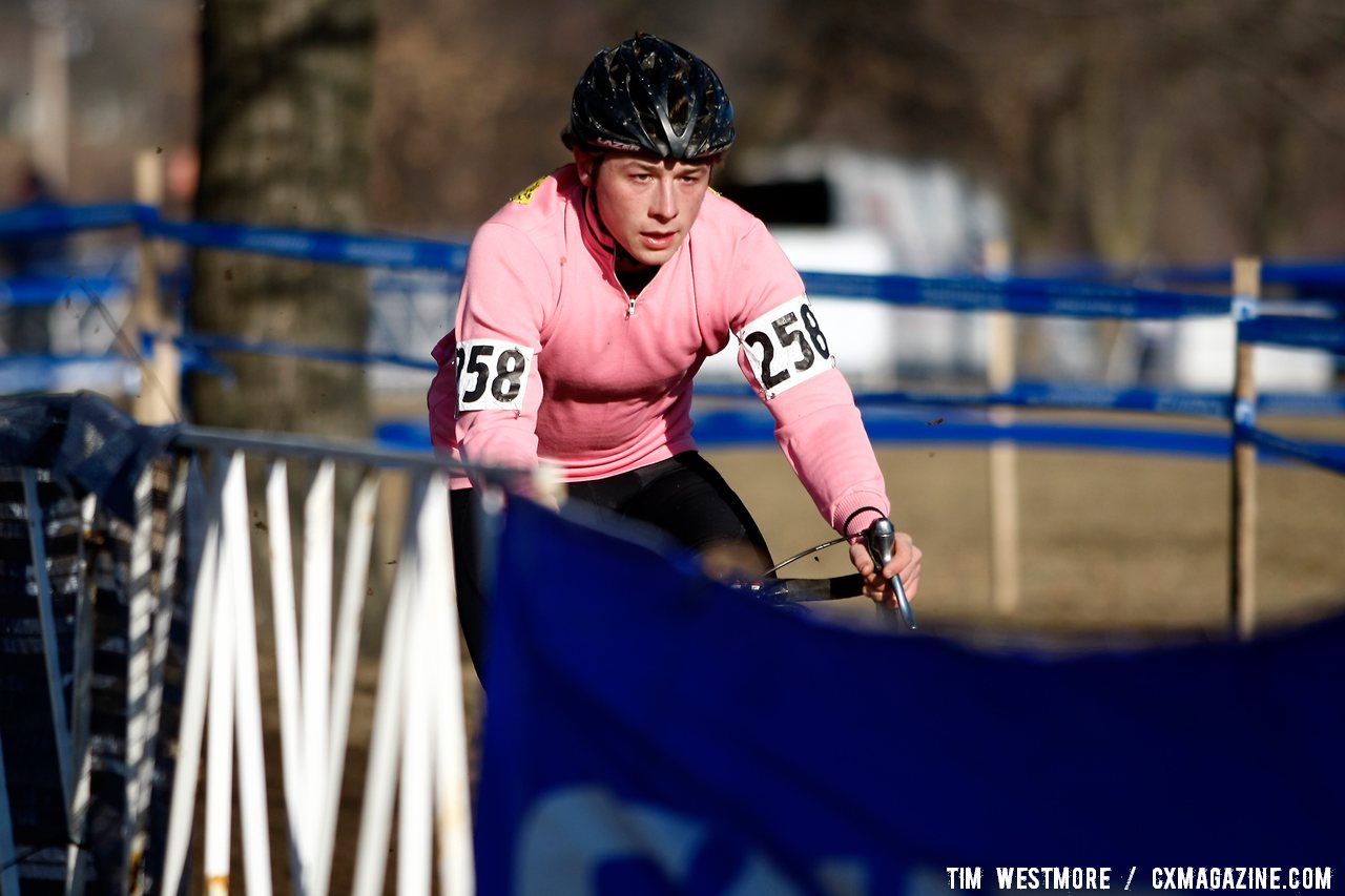 Division 2 Collegiate Men Winner Jeffrey Bahnson (Green Mountain College) sweeps past the pits. ©Tim Westmore