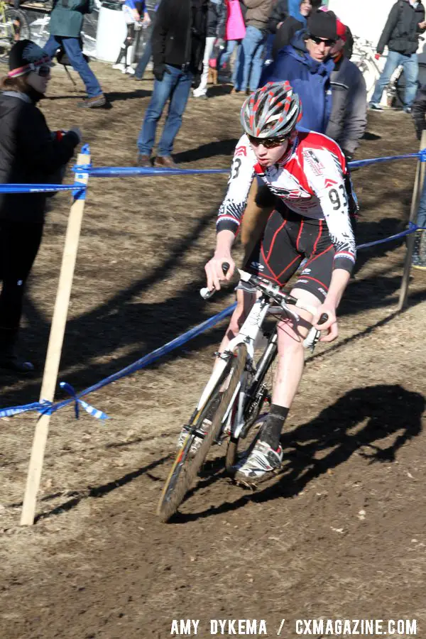 Logan Owen (Redline) in control, even in the slippery corners. ©Amy Dykema