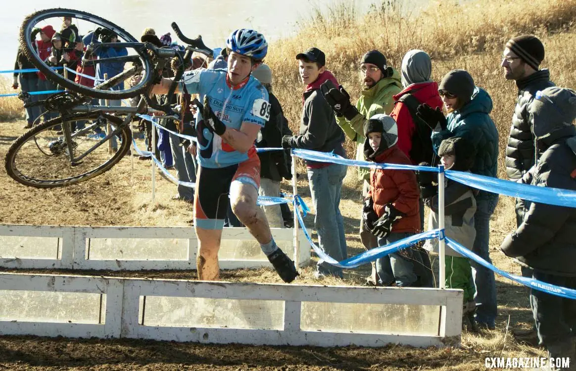 Everyone has their own carrying style. Junior men\'s 17-18 race, 2012 Cyclocross National Championships. ©Cyclocross Magazine