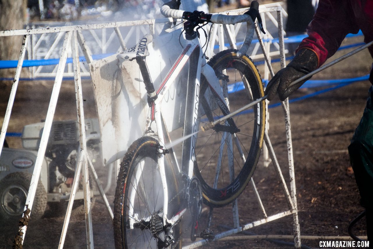 With the frequent exchanges, power washer workers spent lots of time washing Owen\'s Redline. ©Cyclocross Magazine