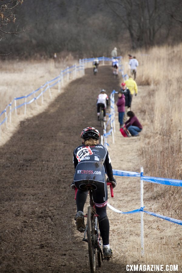 The warm temperatures led to a sticky, muddy course. © Cyclocross Magazine