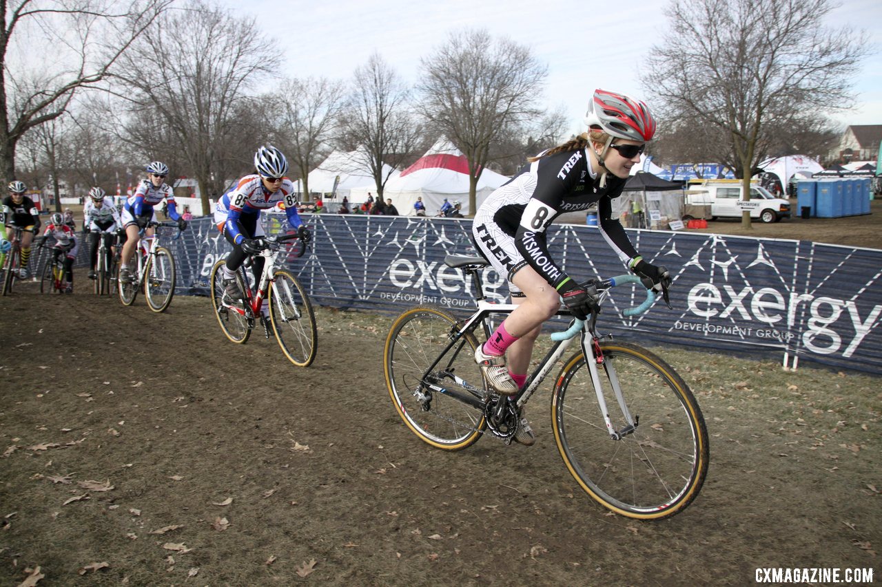 Ellen Noble takes the early lead in the 17-18 Junior Women © Cyclocross Magazine