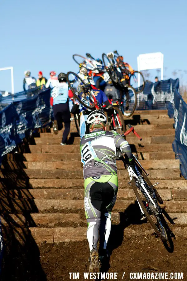 The run-up forced even the best bike handlers off their bikes and spread out the field. © Tim Westmore