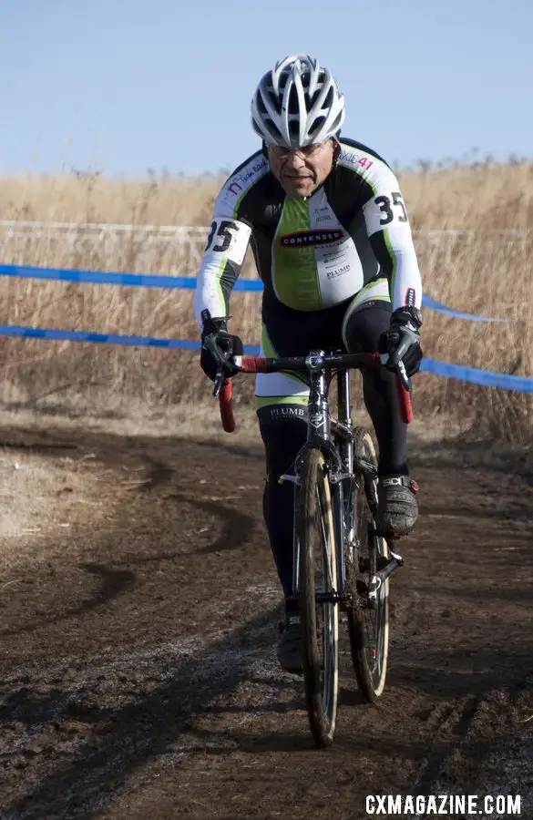 Lewis Rollins descends to the 65-69 title. © Cyclocross Magazine
