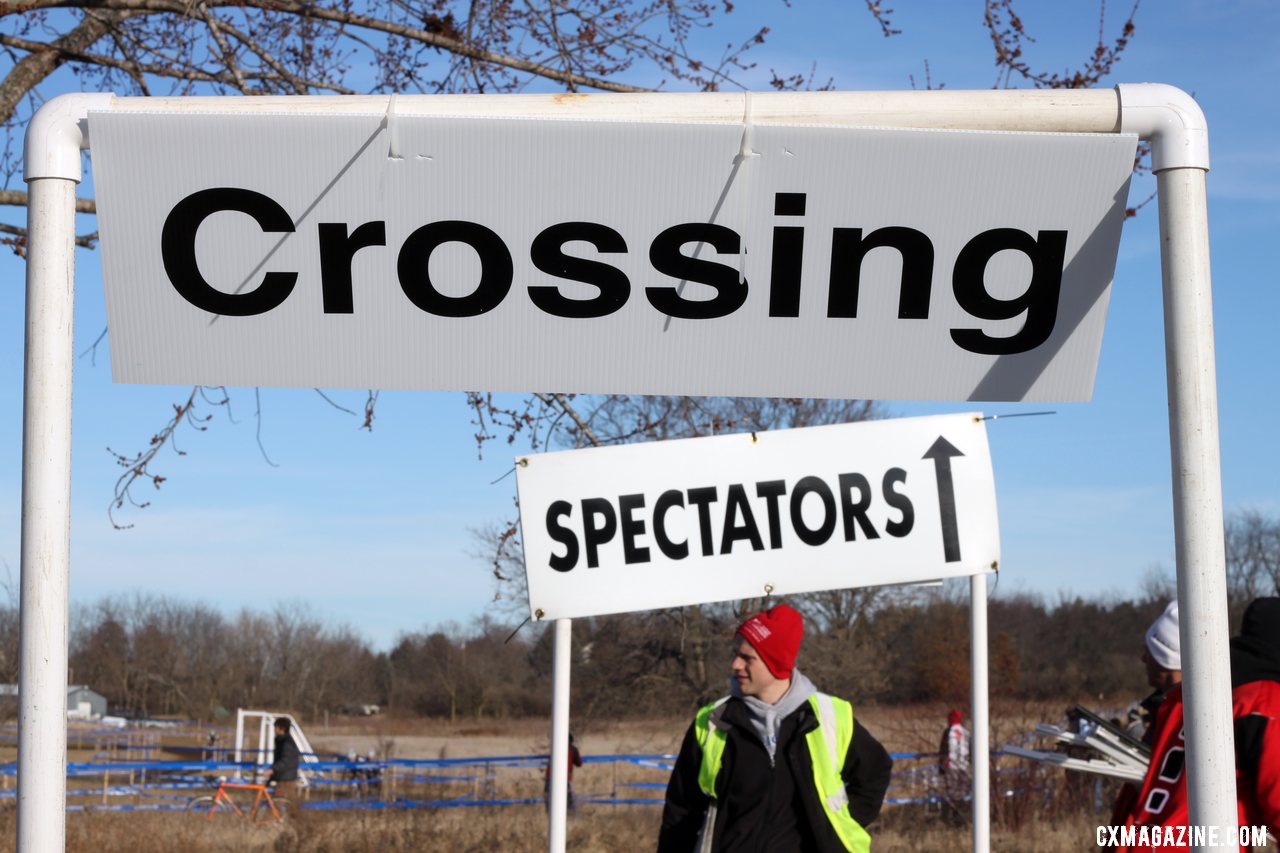 Great signage at the course. © Cyclocross Magazine