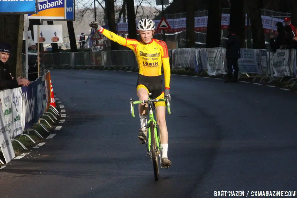 Rogier Kalvenhaar takes the title in the beginners race