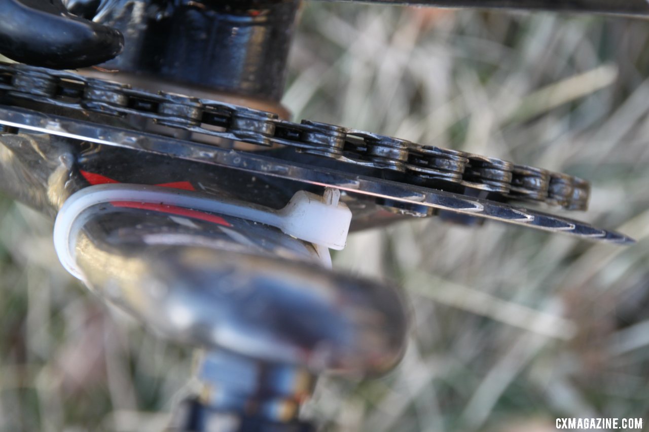 A well-placed zip tie keeps the chain from jamming into the crank © Cyclocross Magazine