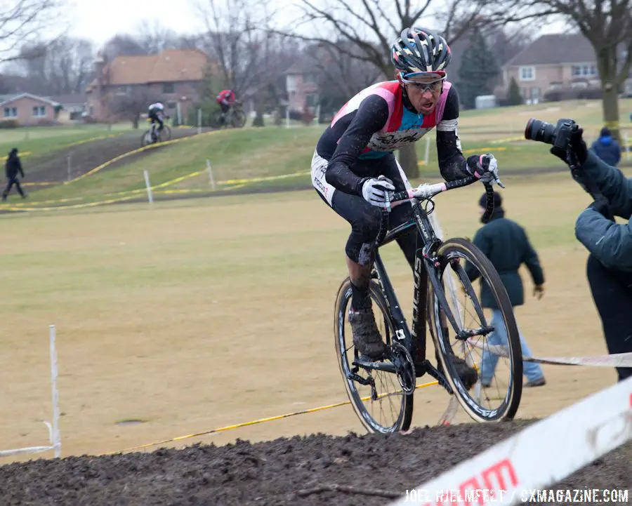 Jeremy Powers on the frontside of the course © Joel Hjelmfelt