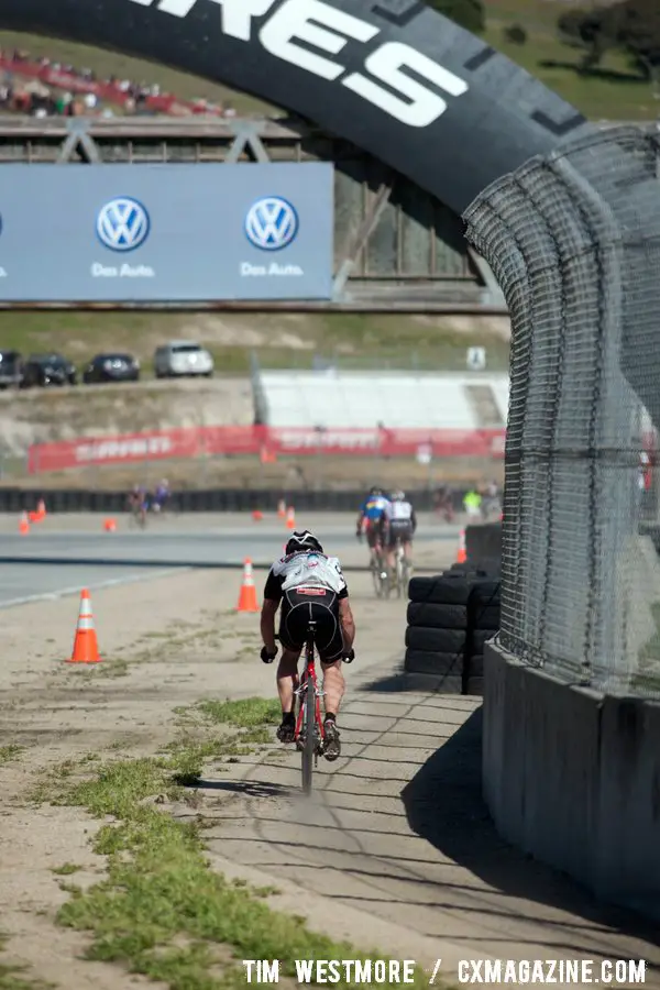 Fields quickly spread out, despite short race times. ©Tim Westmore