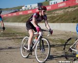 Kari Studley (Redline) on her disc-equipped Redline, doing her best to keep up with Team Luna. ©Tim Westmore