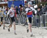 Juniors in the sand © Bart Hazen