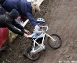 Kiddy Crossers get a helping hand © Bart Hazen