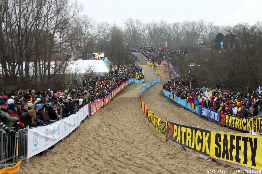 Most of the massive crowds were packed at the dunes © Bart Hazen