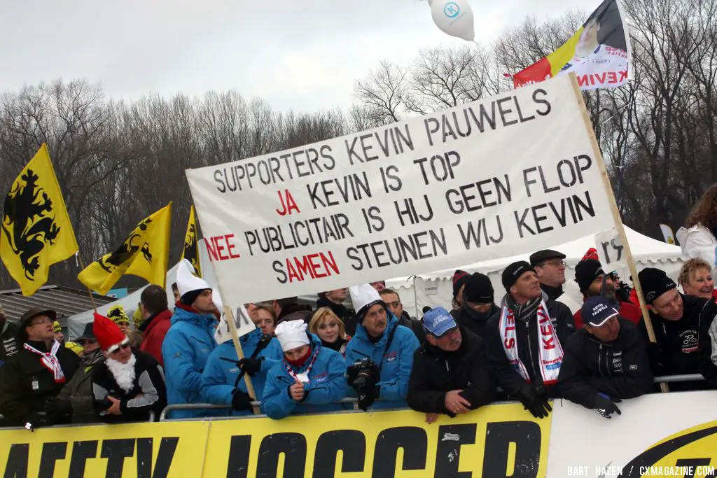 The fans of Kevin Pauwels © Bart Hazen