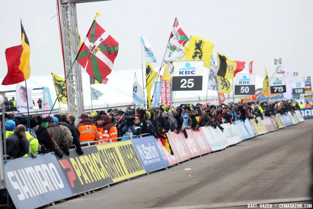 The massive crowds at the finish © Bart Hazen