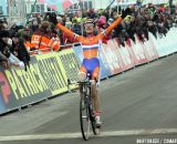 Vos soloed to another impressive win © Bart Hazen