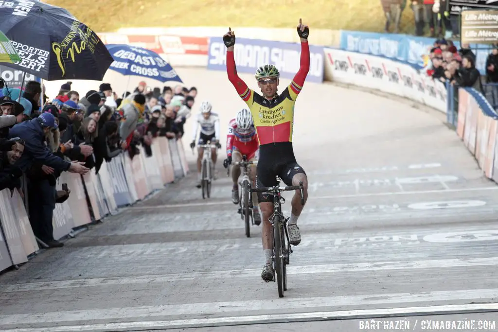 Sven Nys wins 2012 World Cup Roubaix © Bart Hazen