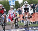 Albert and Taramarcaz opt to jump while Pauwels runs © Bart Hazen