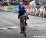 Helen Wyman (Kona Factory Team) finished second after a long battle with Sanne Cant (Enertherm-BKCP). © Bart Hazen / Cyclocross Magazine