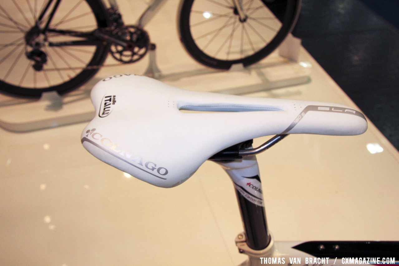 The matching Colnago branded Selle Italia SLR saddle might not stay that white for long .©Thomas van Bracht
