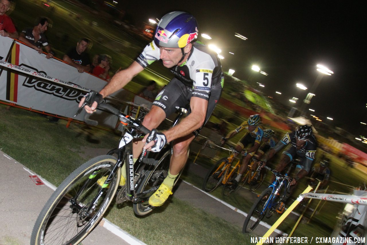 Nys takes the win at Cross Vegas 2013. © Nathan Hofferber / Cyclocross Magazine