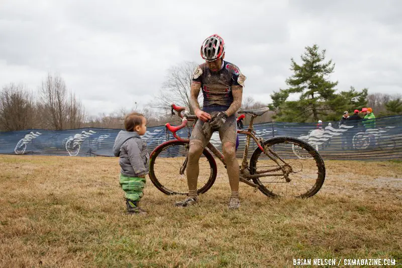 Anastasio Flores (California Giant Berry Farms/Specialized) and his son.  ©Brian Nelson