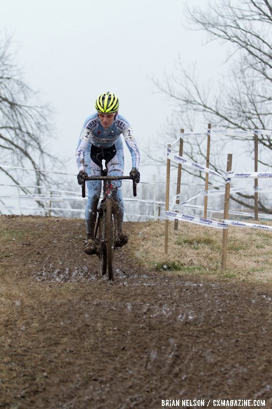 Kirsten Begg-Swider (Cycle-Smart Inc) chased, finishing just off the podium.  ©Brian Nelson