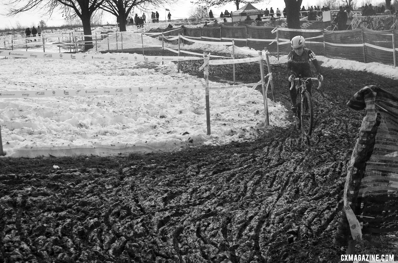 The mud was deep and challenging, making for long laps. Collegiate D1 and D2 Women, 2013 Cyclocross National Championships. © Cyclocross Magazine