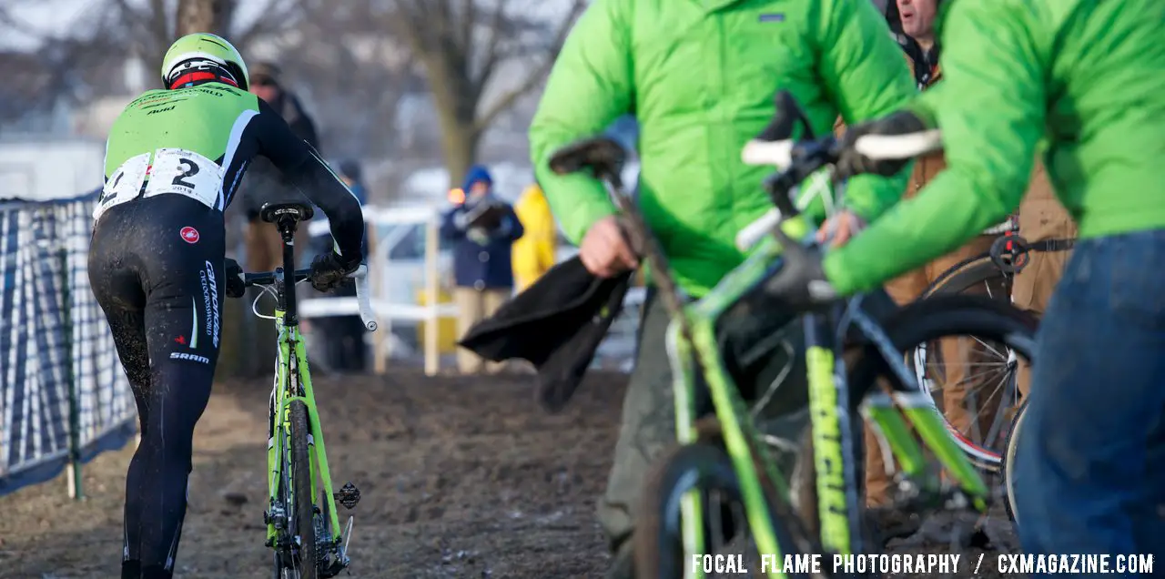 A whole lot of green was needed to keep the Canondale p/b CyclocrossWorld team running.  © Focal Flame Photography