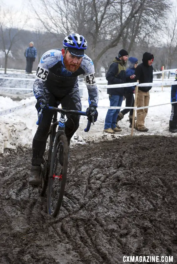 Ken Benesh and Kevin McConnell racing for a podium finish. Masters 30-34. 2013 Cyclocross National Championships. © Cyclocross Magazine