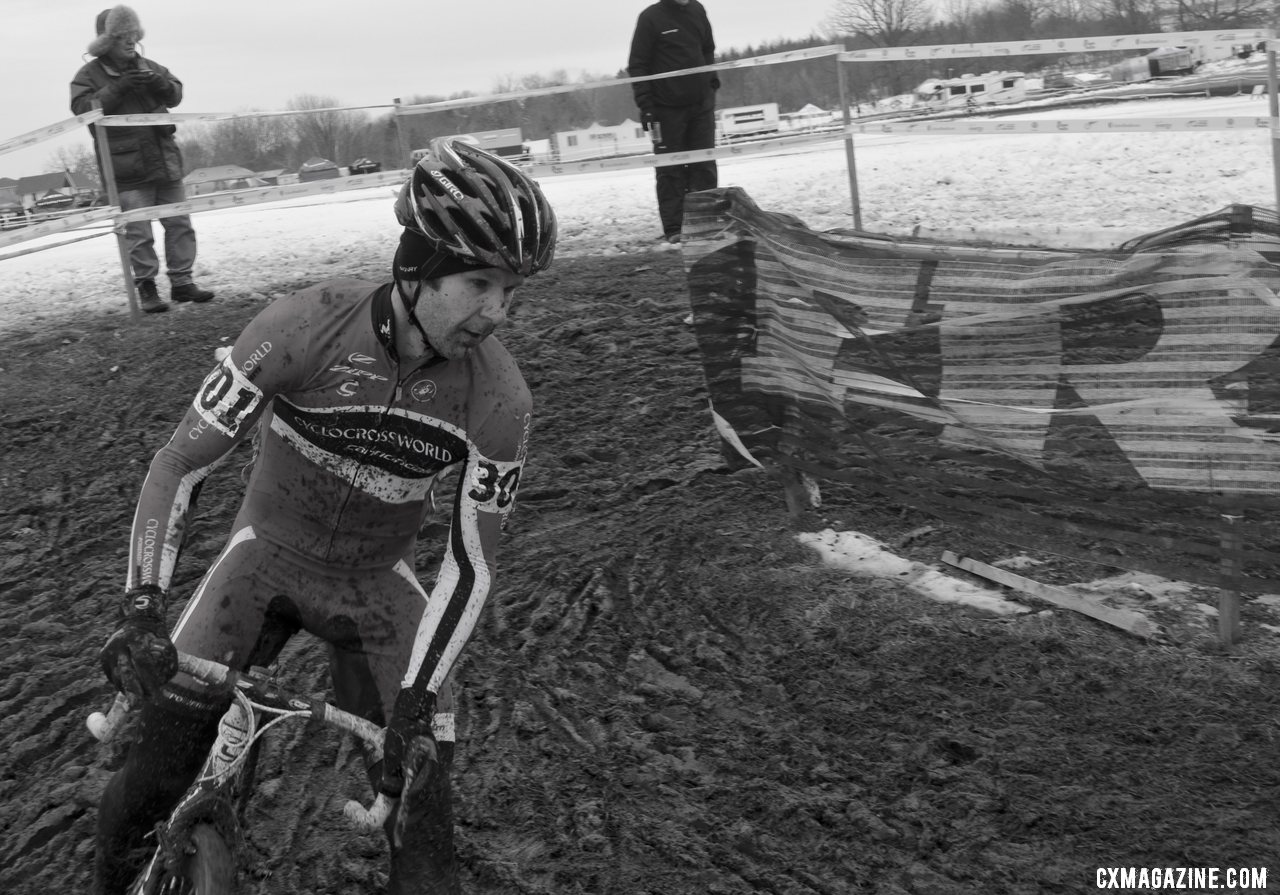 Brian Wilchowski, defending champ, would finish 5th. Masters 35-39, 2013 Cyclocross Nationals.© Cyclocross Magazine