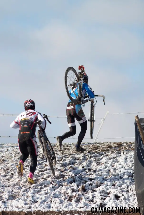 McConnel leads Turner with one to go. © Cyclocross Magazine