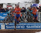 Mike Teeunissen leading the chase of Bosmans. © Cyclocross Magaz