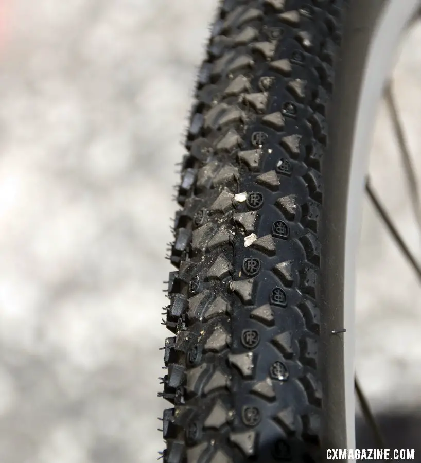 The new Ritchey WCS Shield 700x35 tire has lots of short knobs f