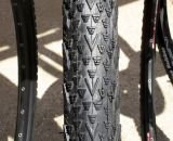 This is the Vee Flying V 700x35 tire. ©Cyclocross Magazine