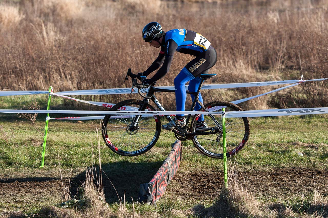 Joshua Johnson rides the barriers. © Kent Baumgardt