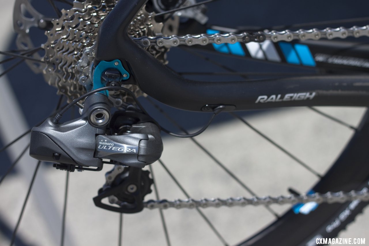 The RXC Pro Disc features a Ultegra Di2 drivetrain and internal wiring. ©Cyclocross Magazine