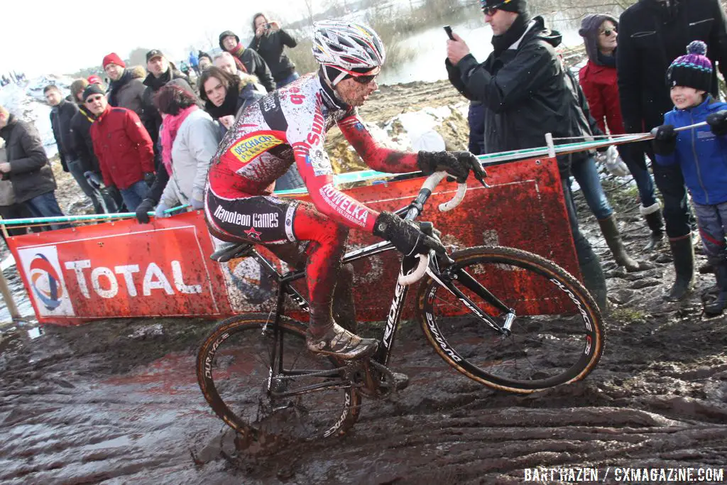 Kevin Pauwels crashed in the pits, but recovered to take third © Bart Hazen