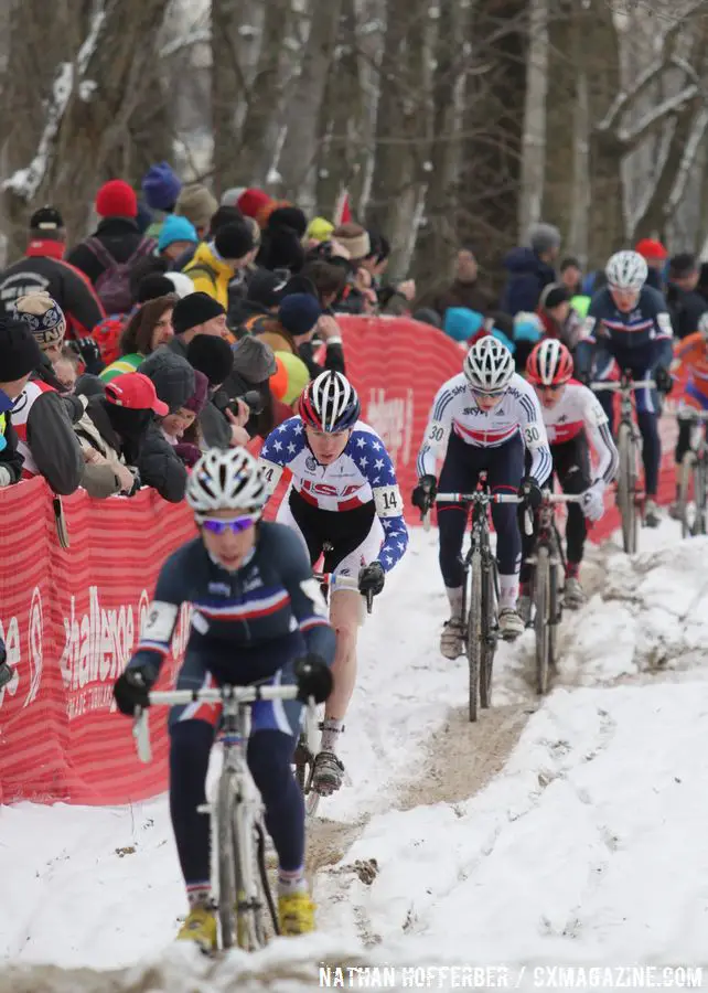 Logan Owen making his way through the field after a disastrous opening lap © Nathan Hofferber