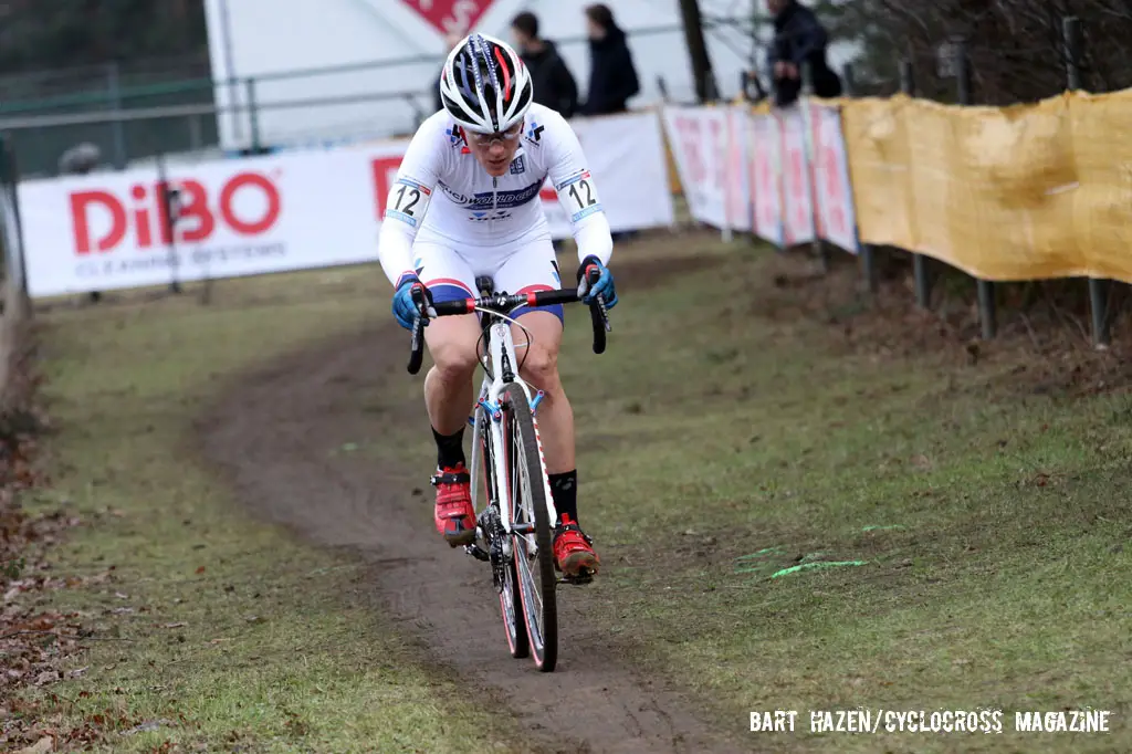 Katie Compton continuing to press forward. © Bart Hazen / Cyclocross Magazine