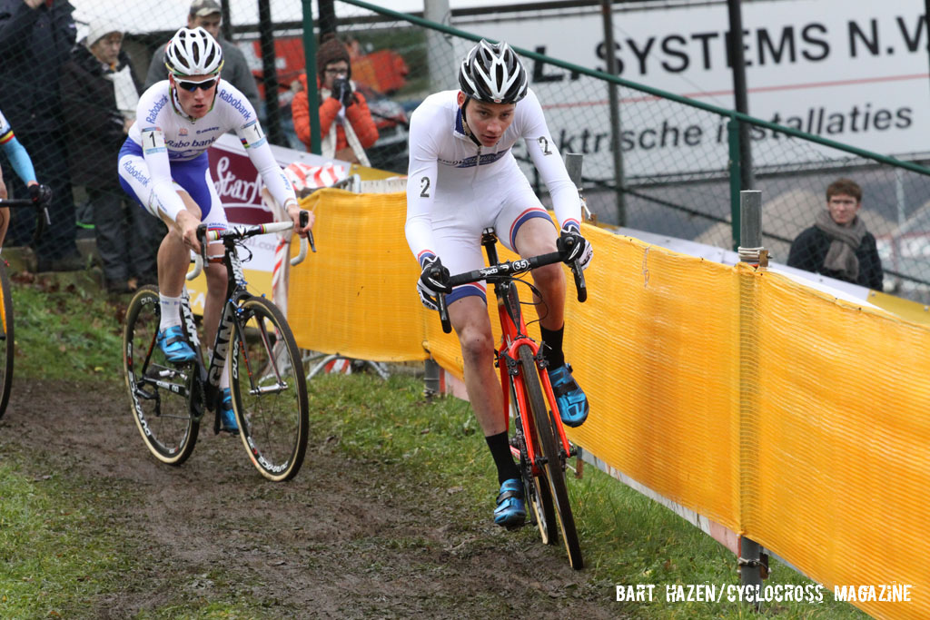 Mathieu van der Poel leading Mike Teunissen. © Bart Hazen / Cyclocross Magazine