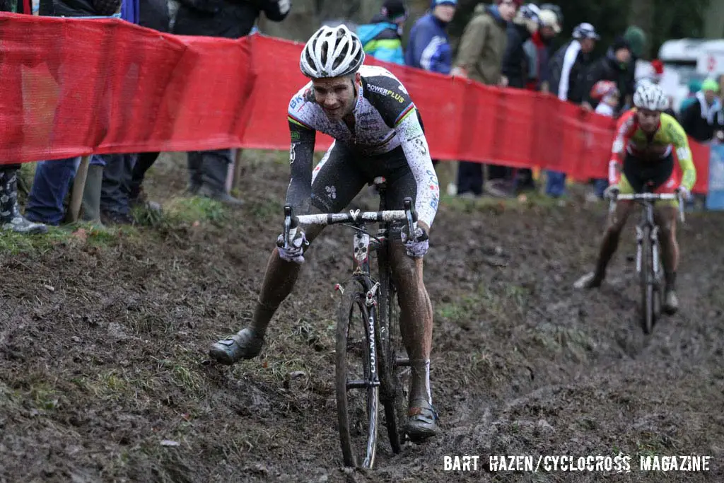 Niels Albert uses his foot to push through the technical section. © Bart Hazen / Cyclocross Magazine