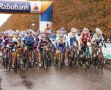 The start of the Elite Women's race. © Thomas van Bracht