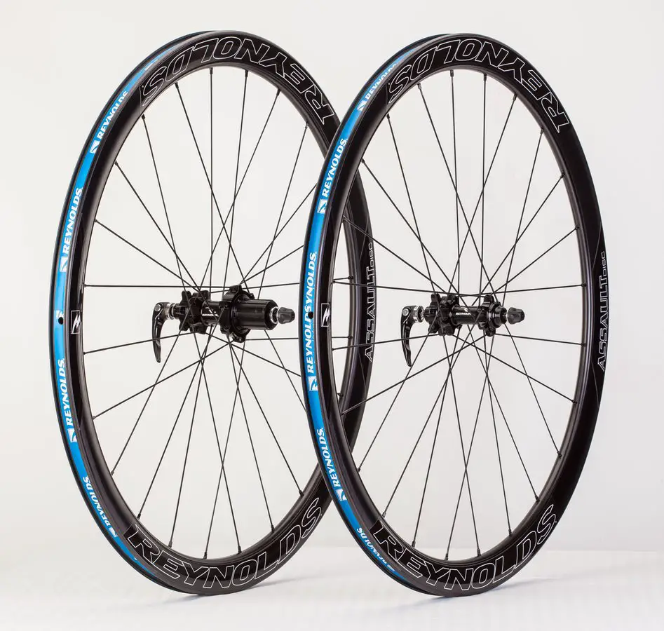 2014 Reynolds Assault SLG Road Disc wheelset.