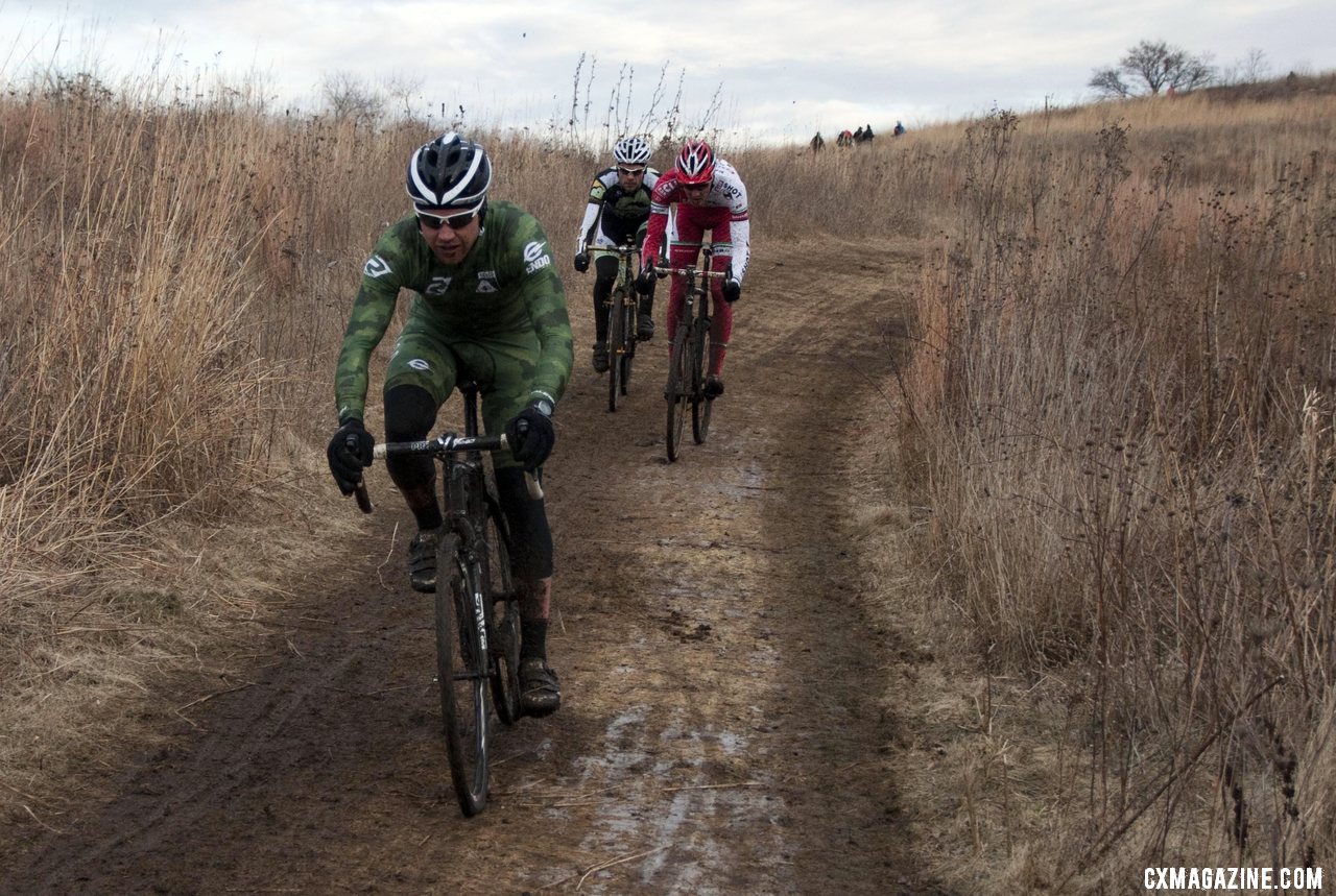 JT Fountain leads Bradford and Kapius into the barriers. © Cyclocross Magazine