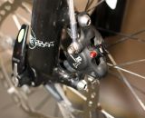 Summit Lab's 324 Brake Adapter lets cable-pull brake levers actuate a Formula R1 disc caliper. © Cylcocross Magazine