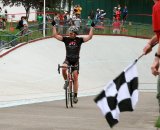 Sheppard salutes his victory © Dave Roth