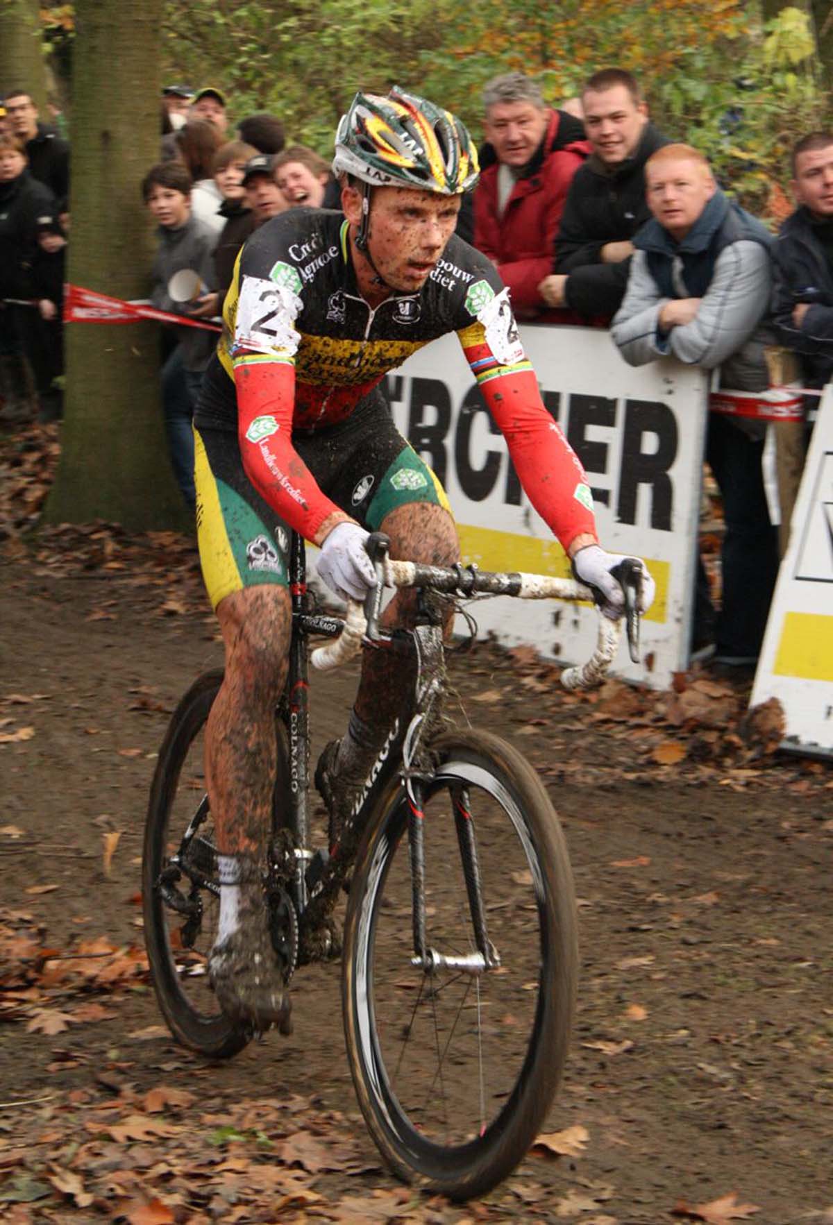 Sven Nys would work hard, but finish second after flatting. ? Dan Seaton